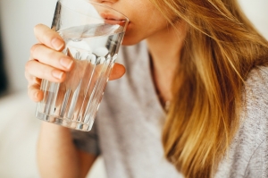 Заменете безалкохолното с вода