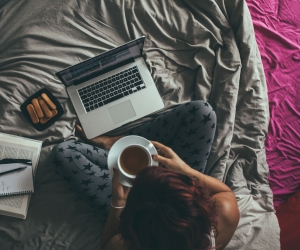 Какво не трябва да правите преди сън, ако искате да спите