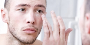 Как да се справим с торбичките под очите?  