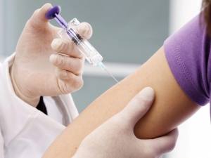 Претоварват ли ваксините имунната ни система?