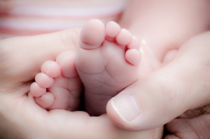 Чудо без еквивалент: Изродиха здраво бебе от мъртва майка в Чехия