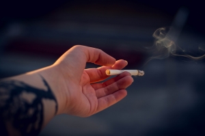 Миризмата на тютюн е повече от неприятно усещане: Колко е опасна?