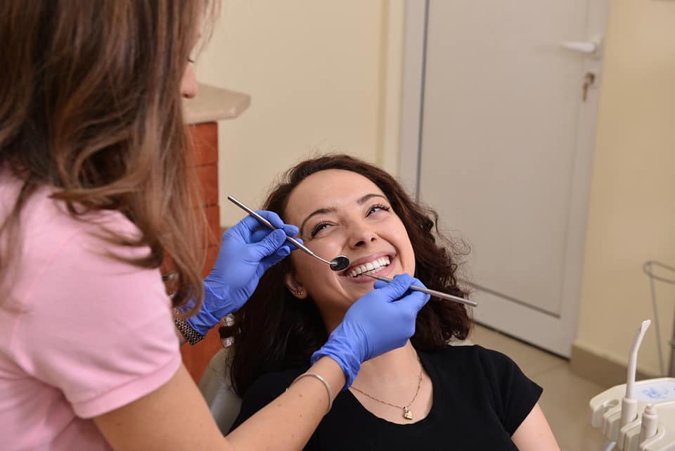 Д-р Станимира Миткова - Стоматолог град Софияwewe