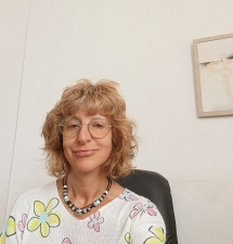д-р Яна Кацарова, психолог, психоаналитично ориентиран психотерапевт  в София