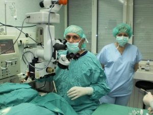 Доц. д-р Борислав Дъбов – Офталмолог, гр.София