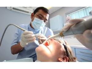 Д-р Асен Нинов - стоматолог гр. София