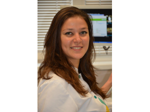 Д-р Райна Юрукова - Стоматолог гр. София