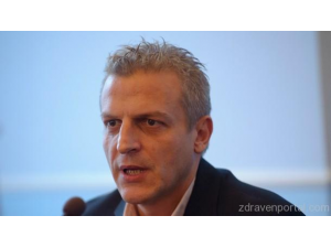 Москов иска чиновниците с над 720 лв. заплата да си плащат здравните осигуровки