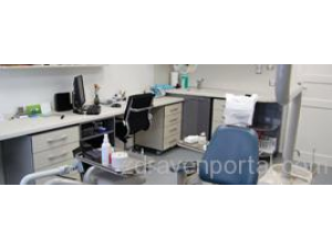 Д-р Юлия Иванова - Стоматолог гр. Бургас