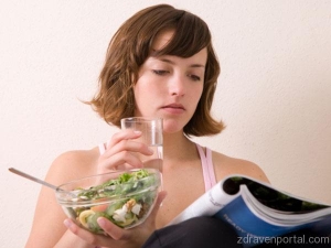 Прием на течности по време на хранене