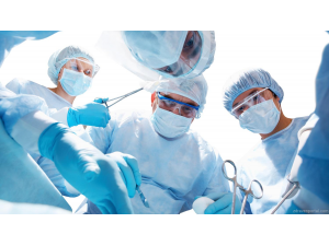 Хирурзи извадиха 3 кг топка коса от стомаха на дете