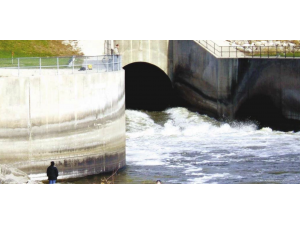 Изхвърляната отпадна вода не се пречиства, излагайки на риск милиони