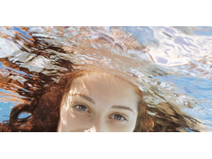 Червени очи след плуване в басейн – не е виновен хлорът