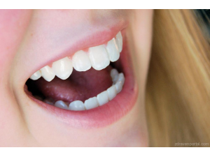 Учени установиха основната причина за появата на кариеси