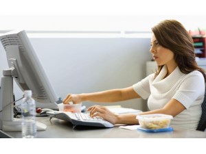 Хапването на бюрото води до напълняване