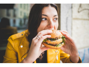 Защо волята ни е безсилна пред хормона на ситостта